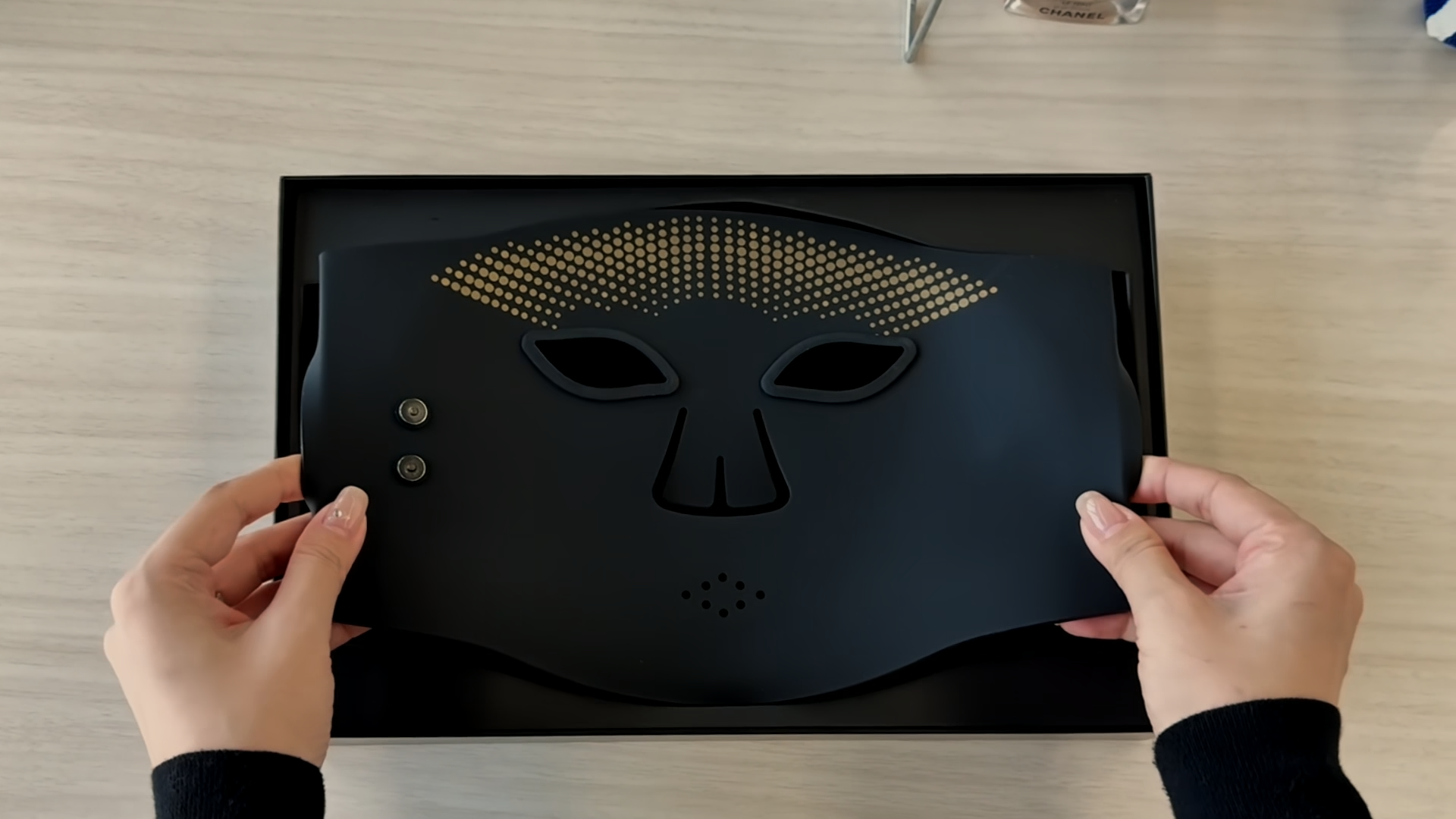 Orolcol-Portable-Red-Light-Therapy-Mask-Open-Box